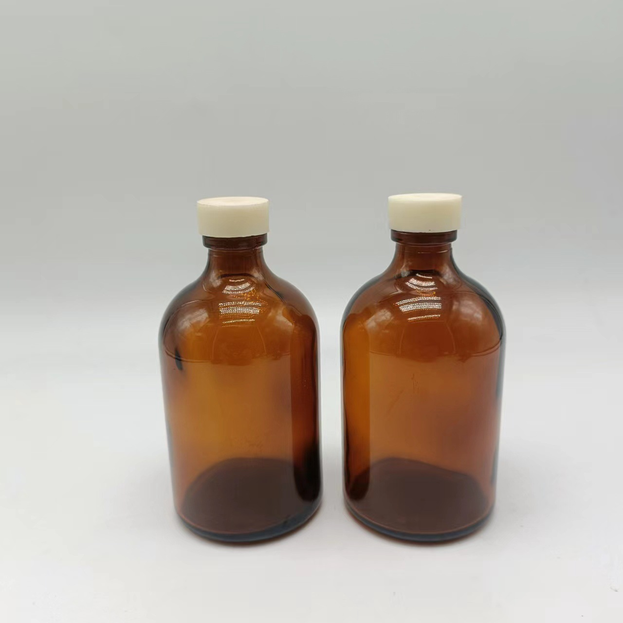 Amber Clear Injection Molded Glass Vials