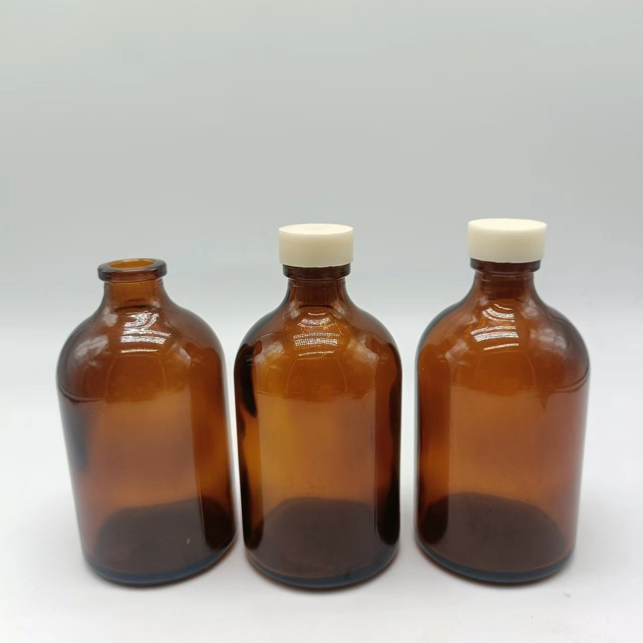 Amber Clear Injection Molded Glass Vials